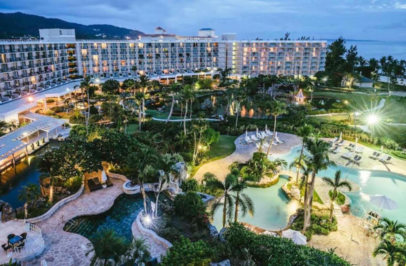 Marianas Beach Resort サイパン エクステリア 写真